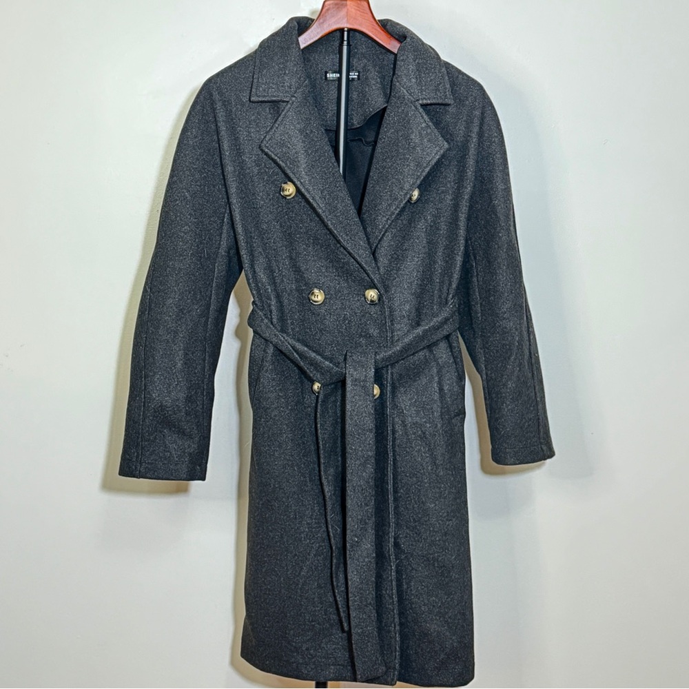 Small Double-Breasted Charcoal grey Coat with Belt